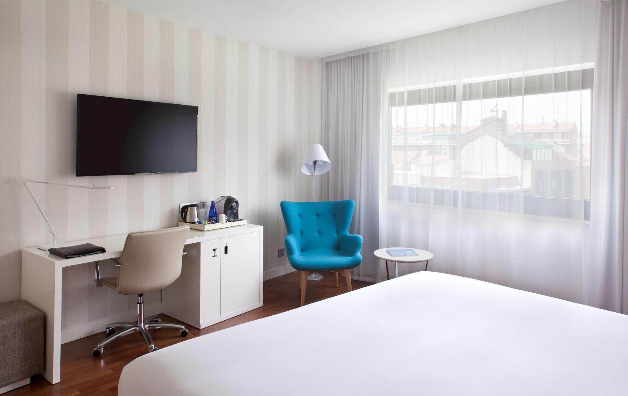 Nh Madrid Ventas Hotel Bagian luar foto